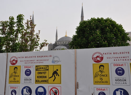 Istanbul: Mann am Haken