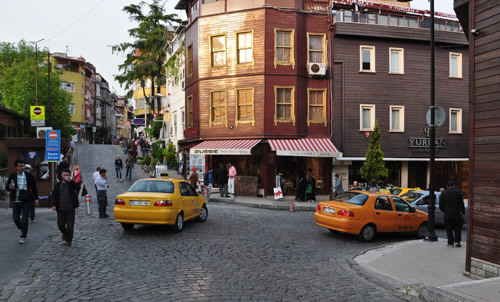 Istanbul: Stufenheck